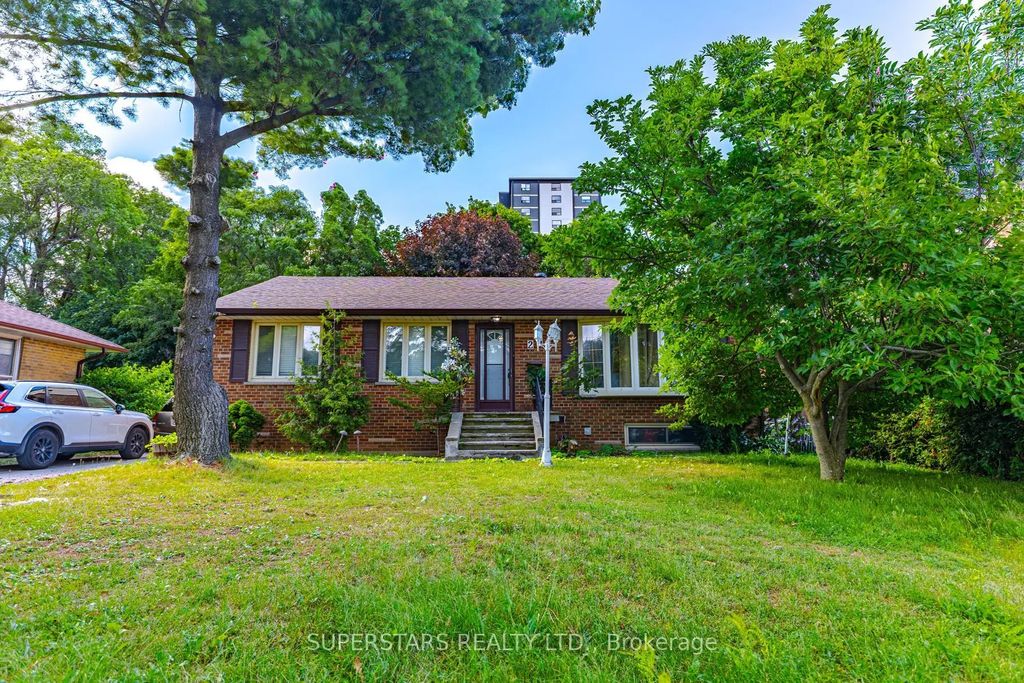 23 Dunelm Street, Toronto E08