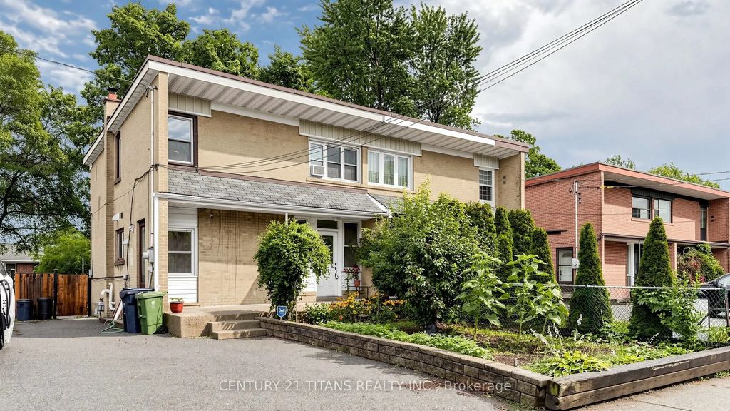 529a Birchmount Road, Toronto E04