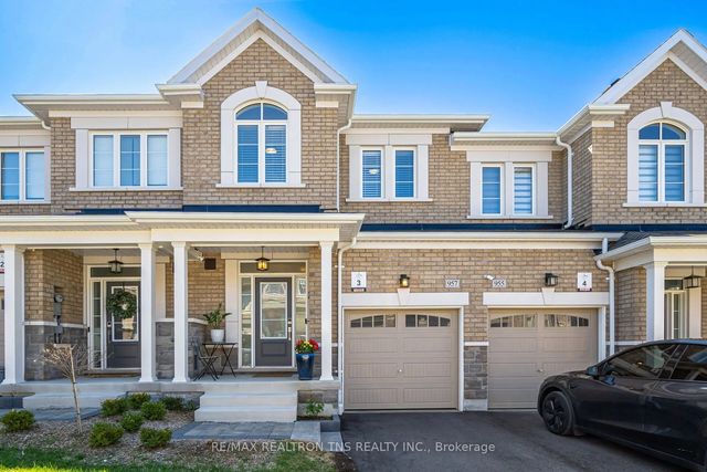 957 Cormorant Path, Pickering
