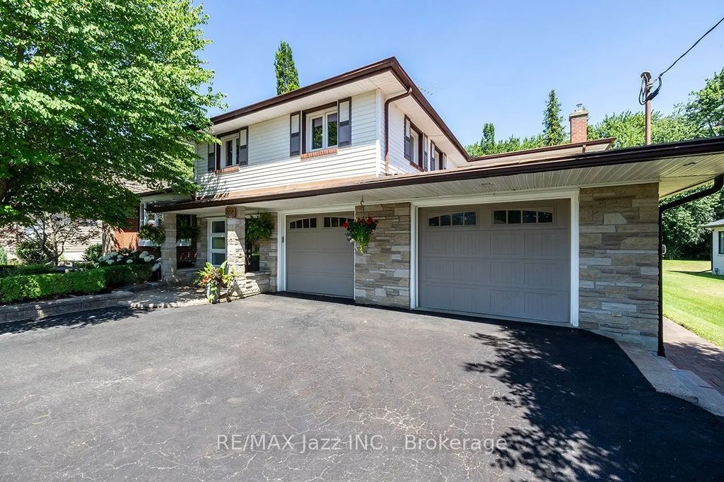 624 Roselawn Avenue, Oshawa