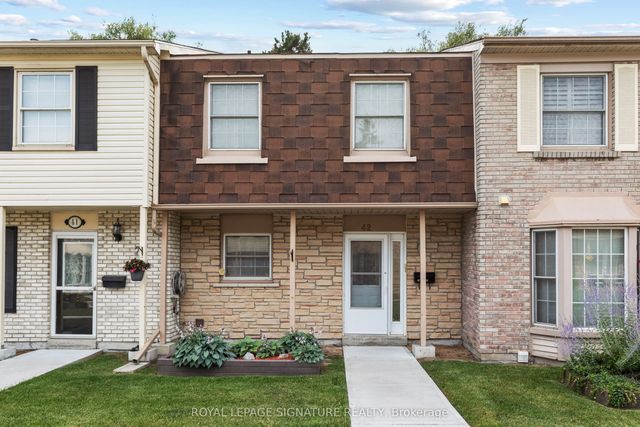 580 Eyer Drive 42, Pickering