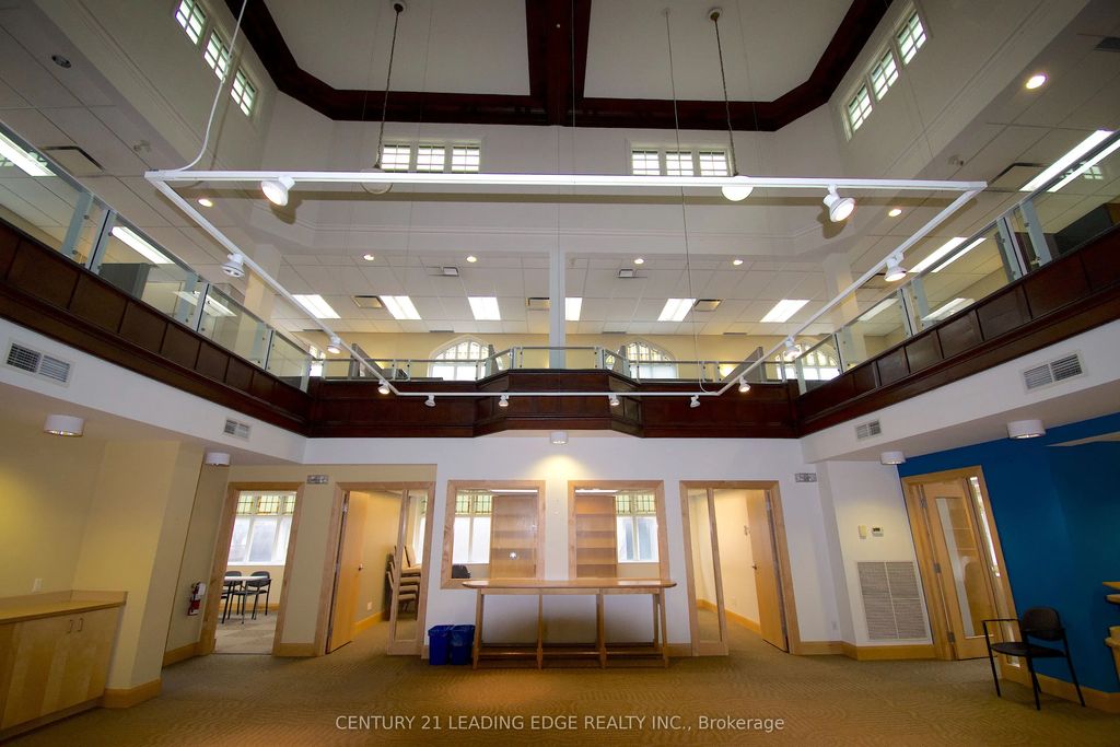 2550 Danforth Avenue North - Office (2 Storey), Toronto E02