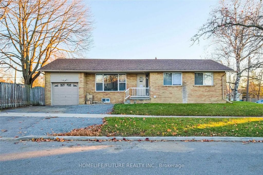 50 Benlight Crescent, Toronto E09