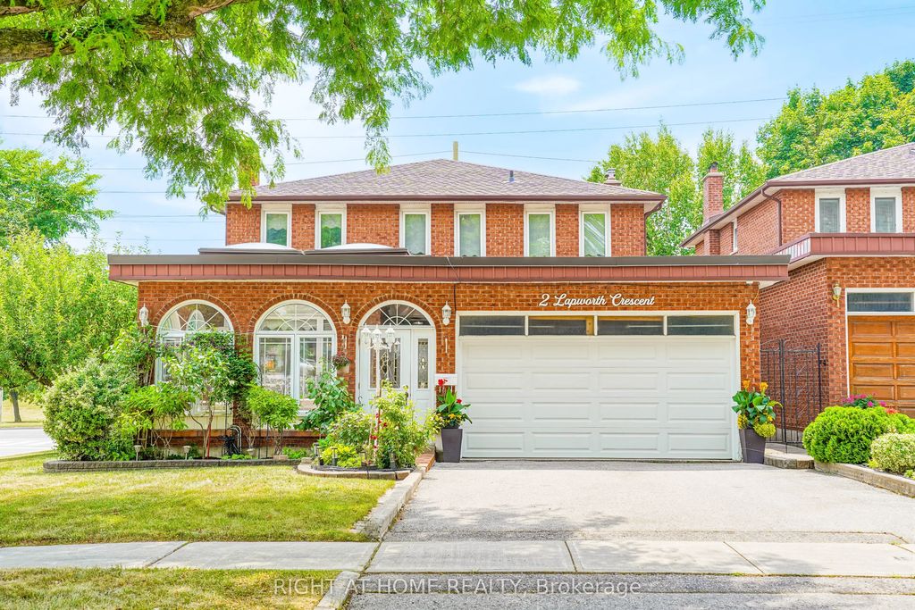 2 Lapworth Crescent, Toronto E05