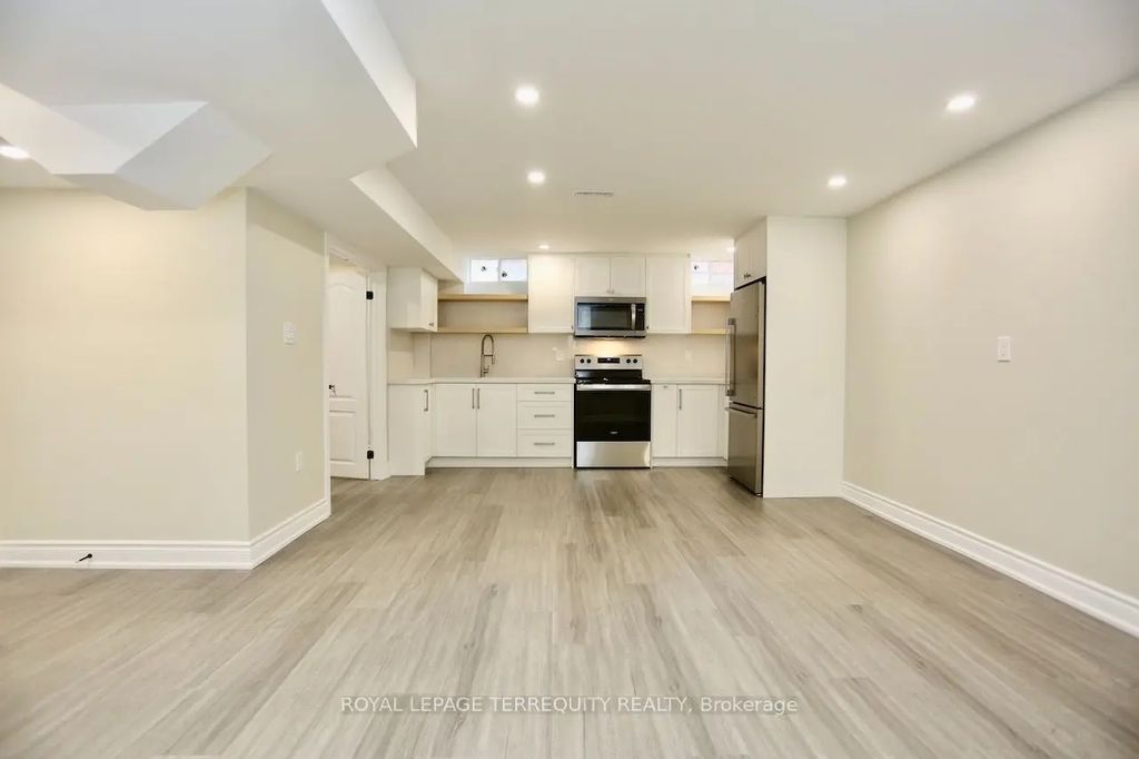 N/A, Pickering