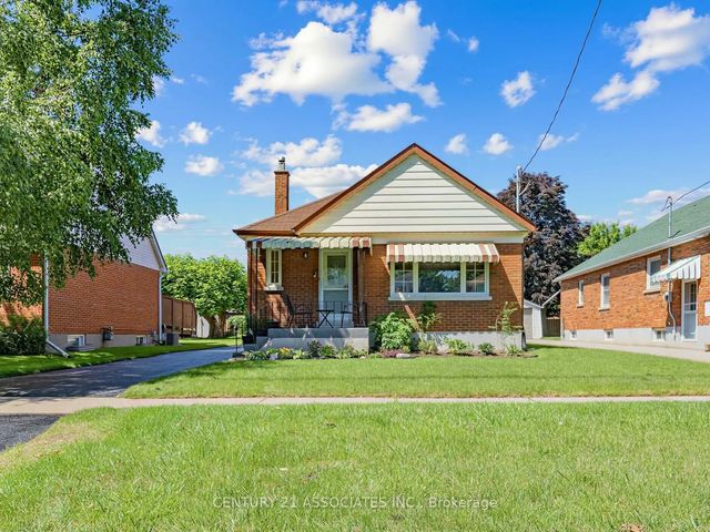 58 Central Park Boulevard S, Oshawa