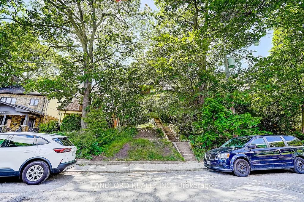 92 Neville Park Boulevard Upper Unit, Toronto E02
