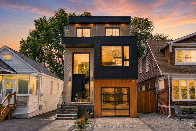 570 Main Street, Toronto E03