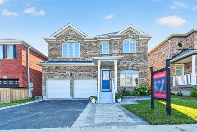18 Carter-bennett Drive, Ajax