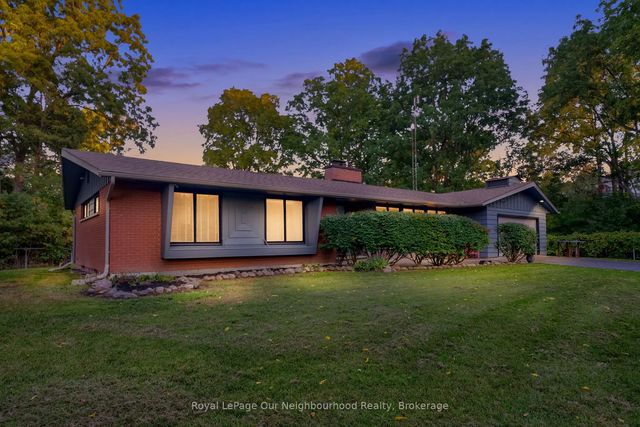 1539 Finch Avenue, Pickering