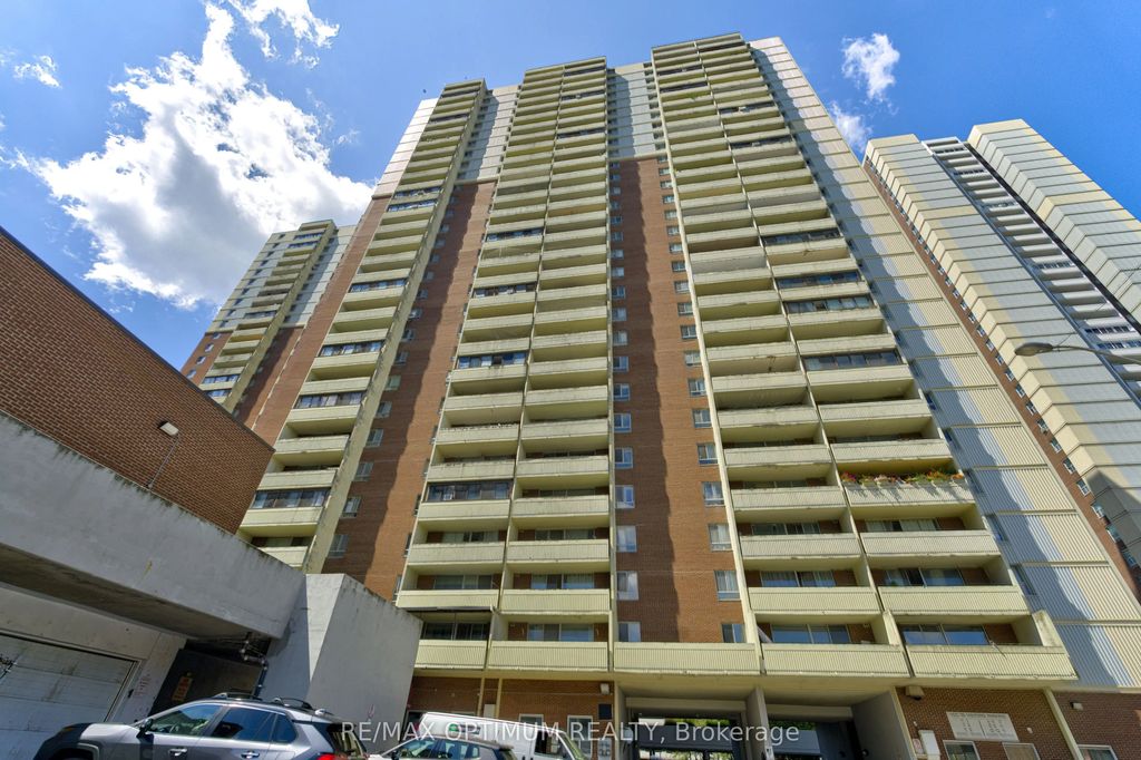 5 Massey Square 2110, Toronto E03