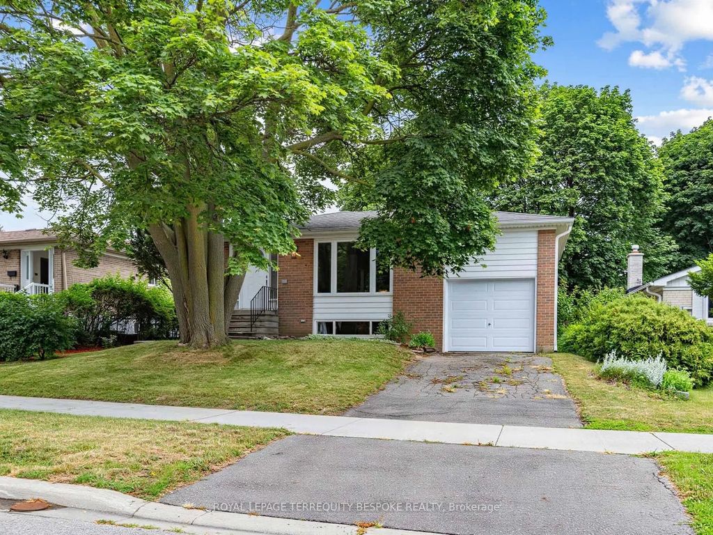 9 Midcroft Drive, Toronto E07