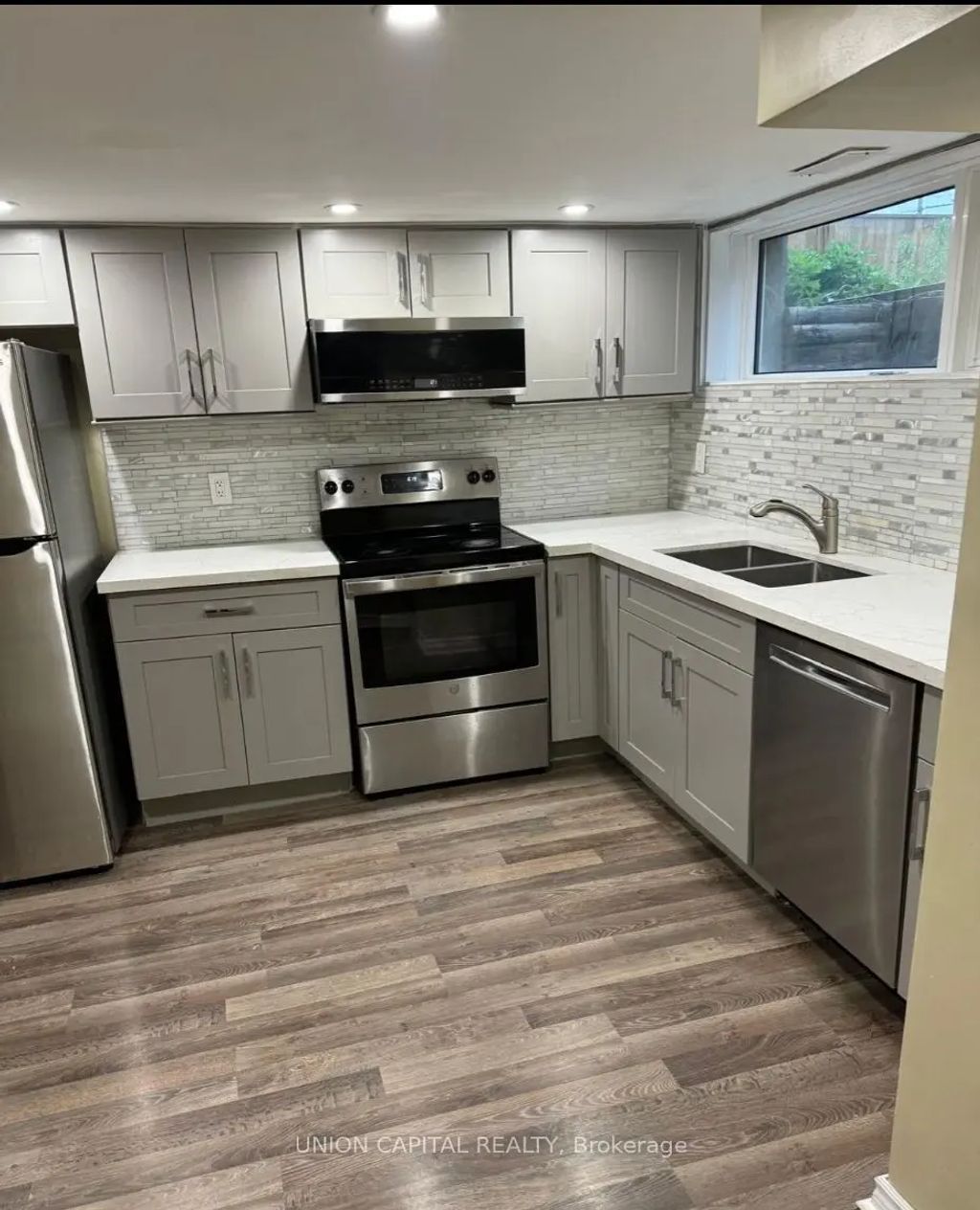 427 Rossland Road W Room A, Oshawa