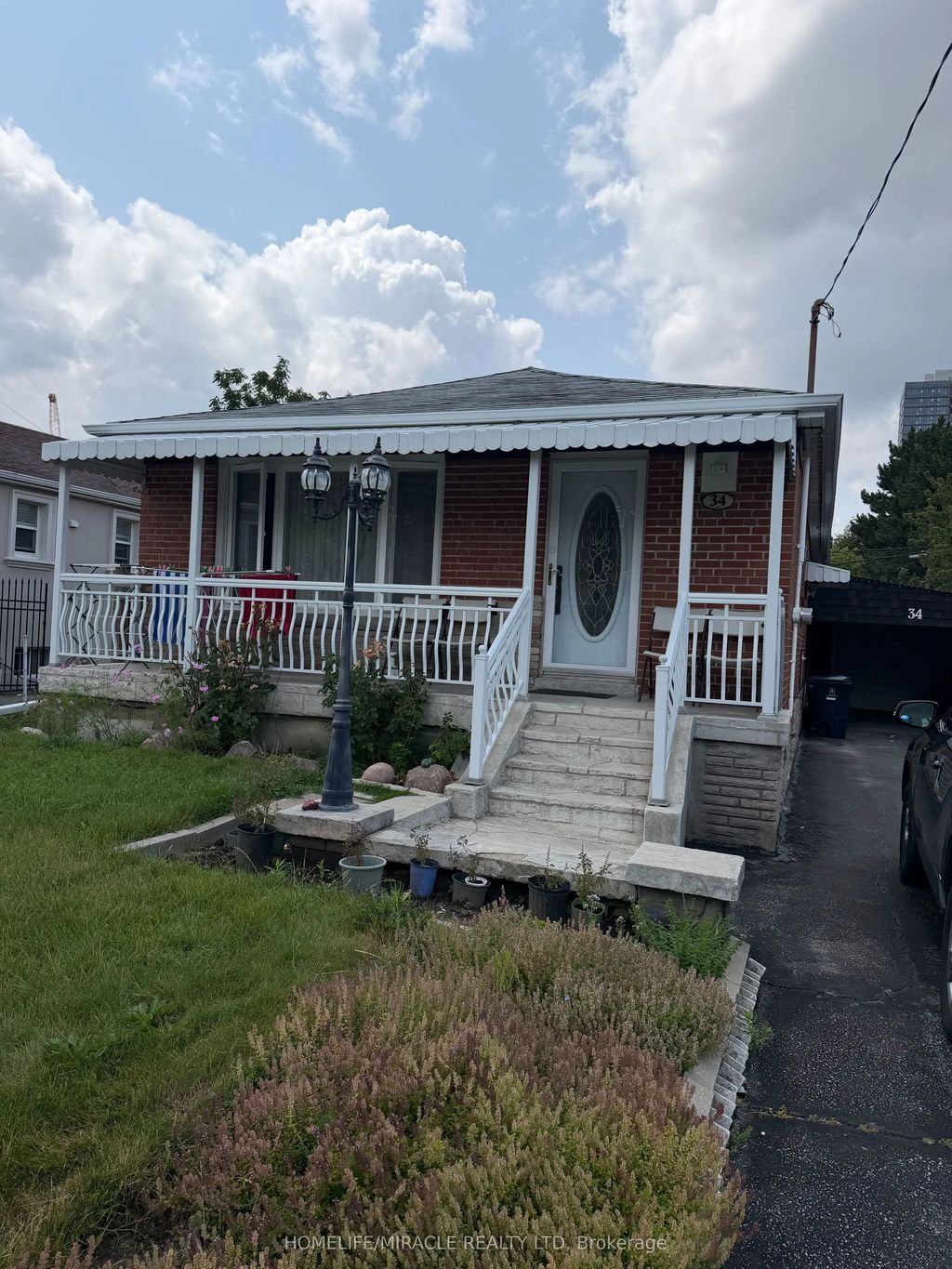 34 Bimbrok Road, Toronto E08