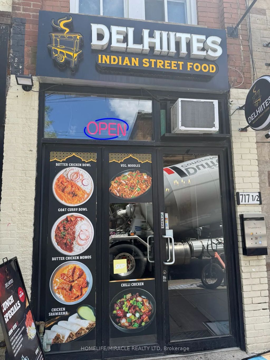 717 Queen Street E 1/2, Toronto E01