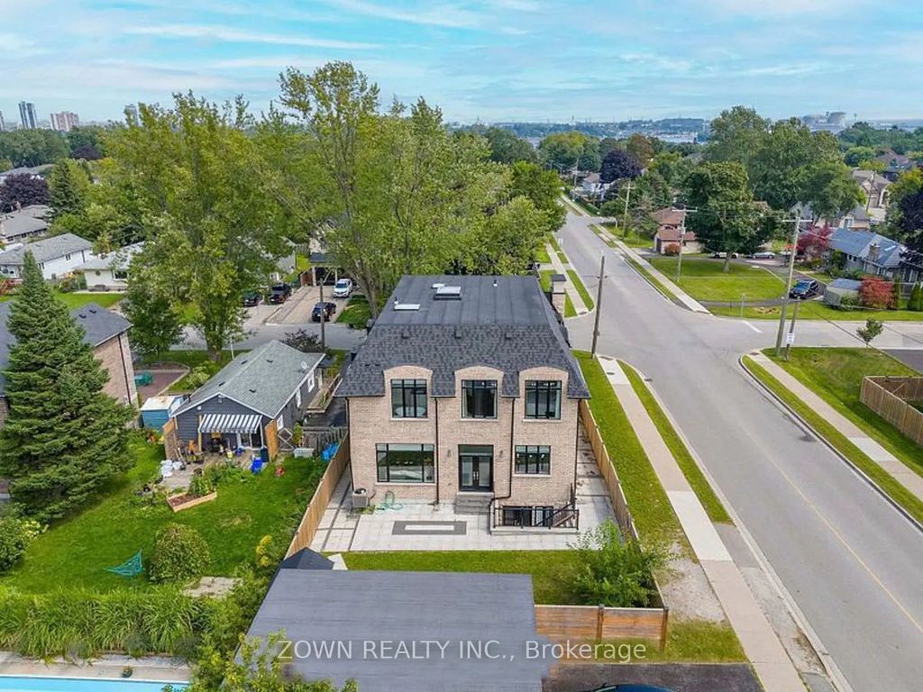 736 Hillview Crescent Basement, Pickering