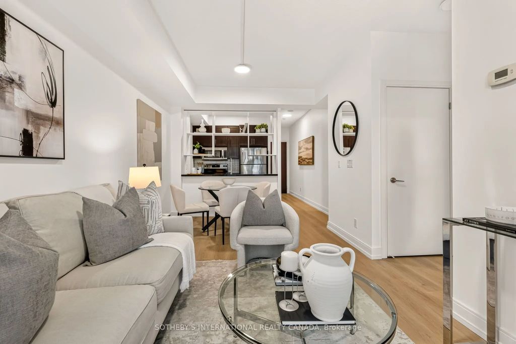 135 Village Green Square 519, Toronto E07