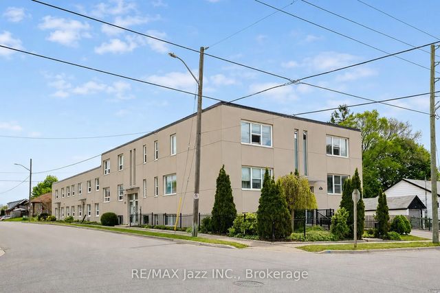 209 Stacey Avenue 1, Oshawa