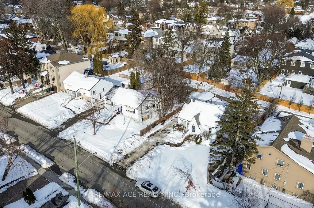 77 Brooklawn Avenue, Toronto E08