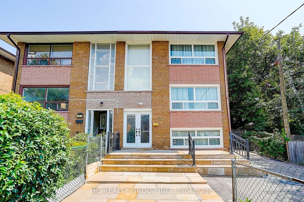 361 Highfield Road, Toronto E01