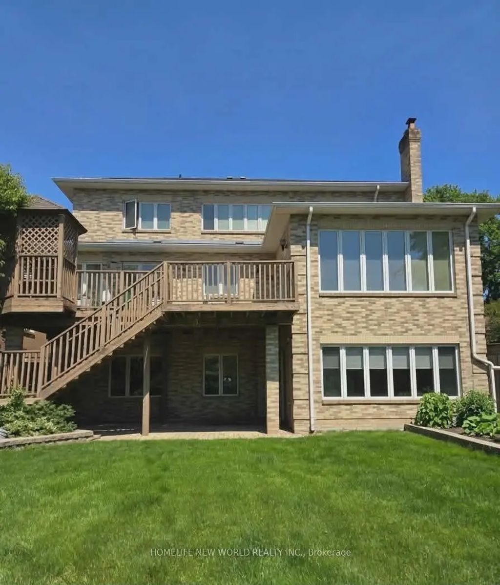 122 Centennial Road Walkout Bsm, Toronto E10