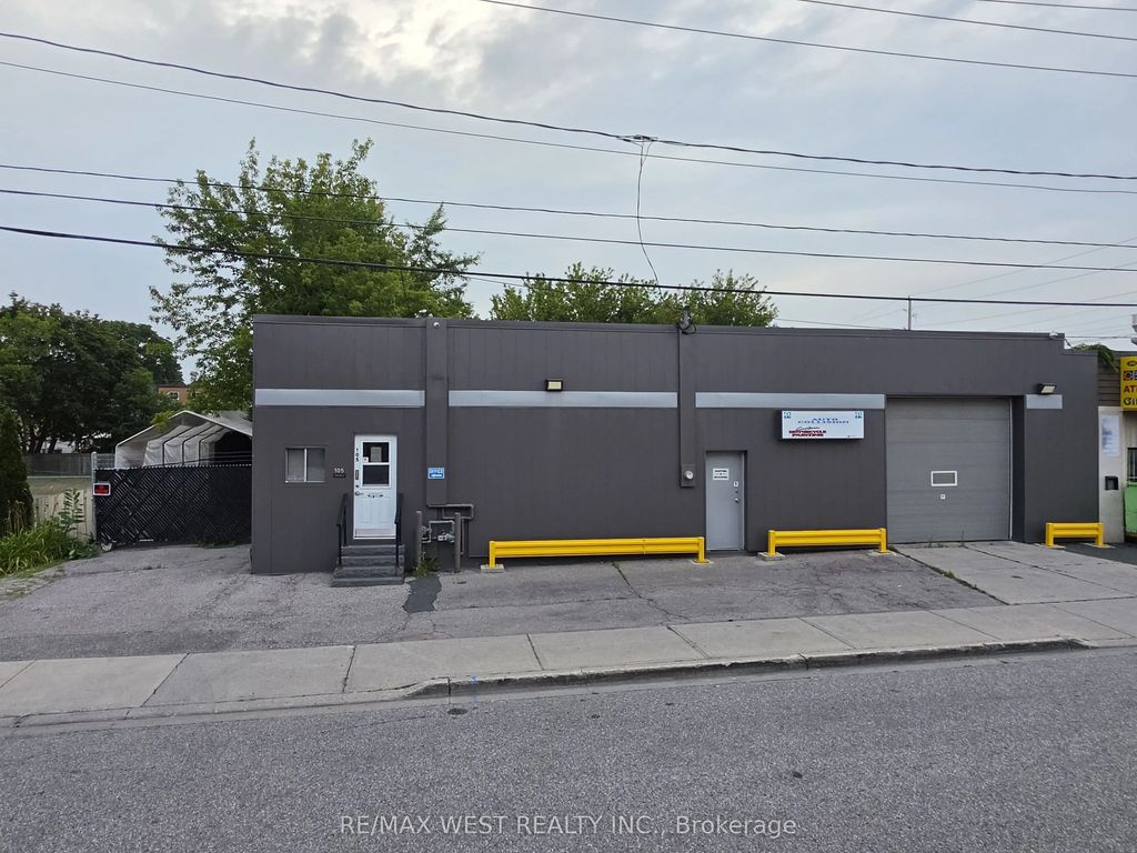 105 Ash Street, Whitby