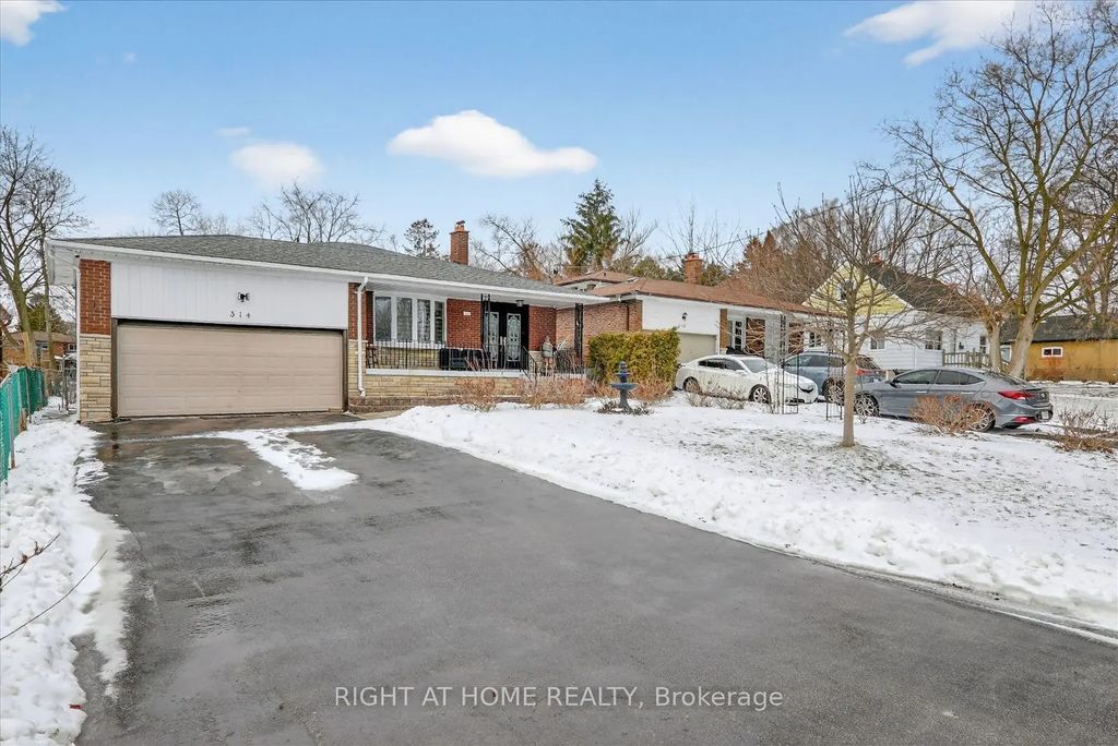 314 Morrish Road S, Toronto E10