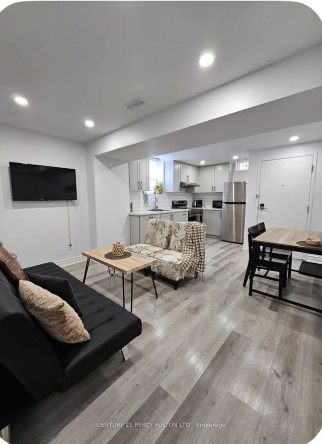 54 Baycliffe Drive 2, Whitby