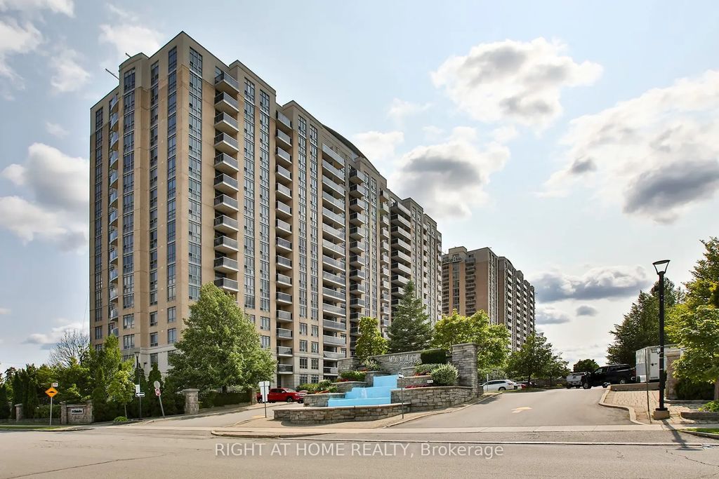 18 Mondeo Drive 626, Toronto E04