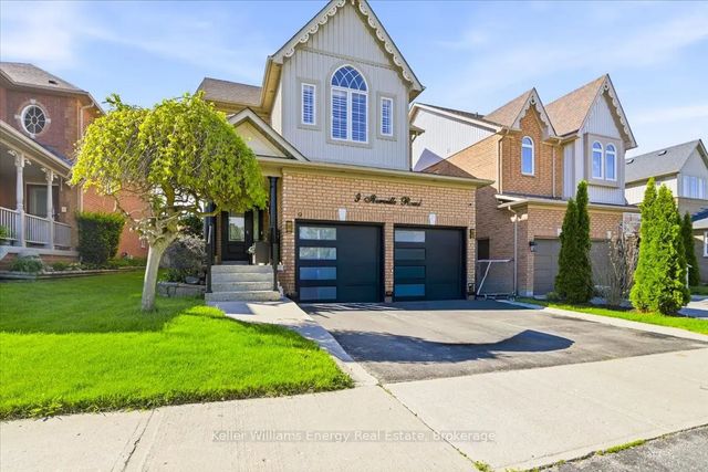 9 Iberville Road W, Whitby