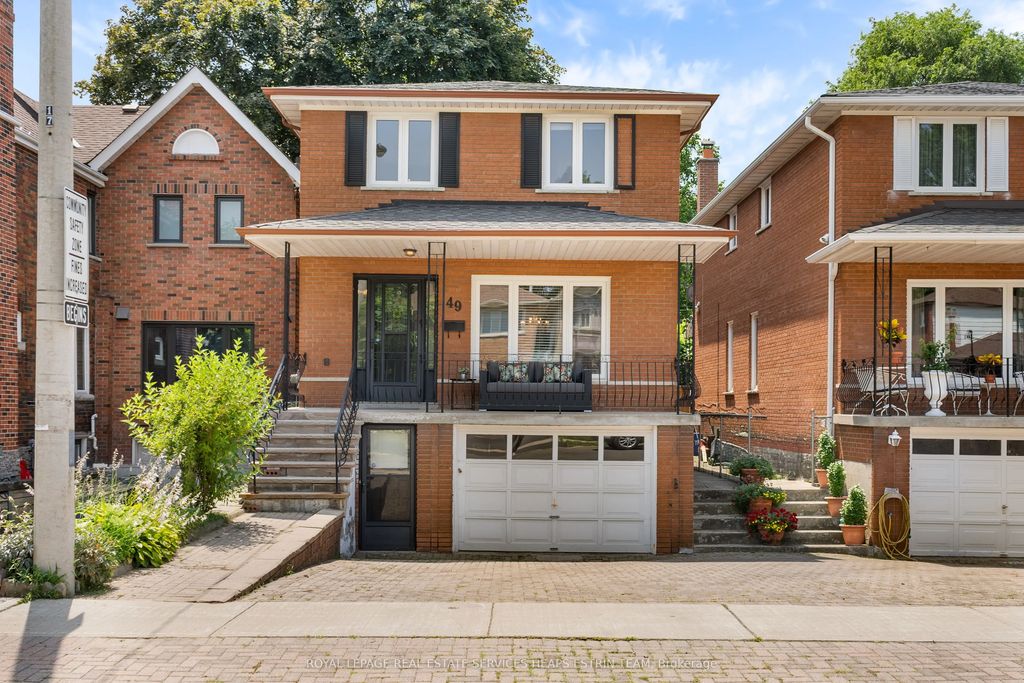 49 Woodville Avenue, Toronto E03