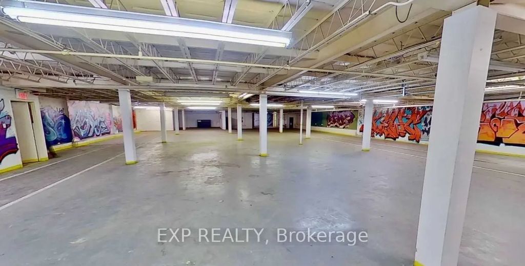 16 King Street W, Oshawa