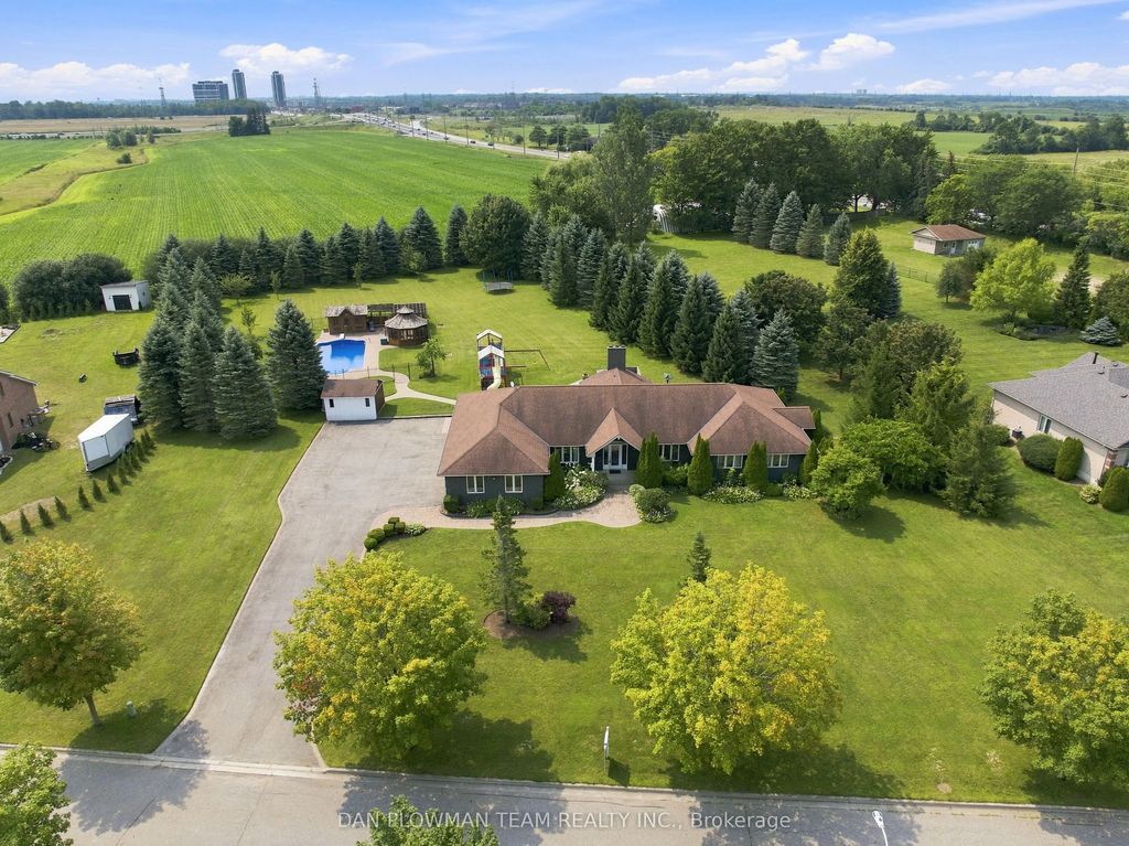 11 Steepleview Court, Oshawa