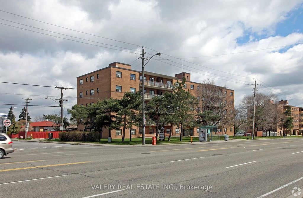 1780 Lawrence Avenue E 402, Toronto E04