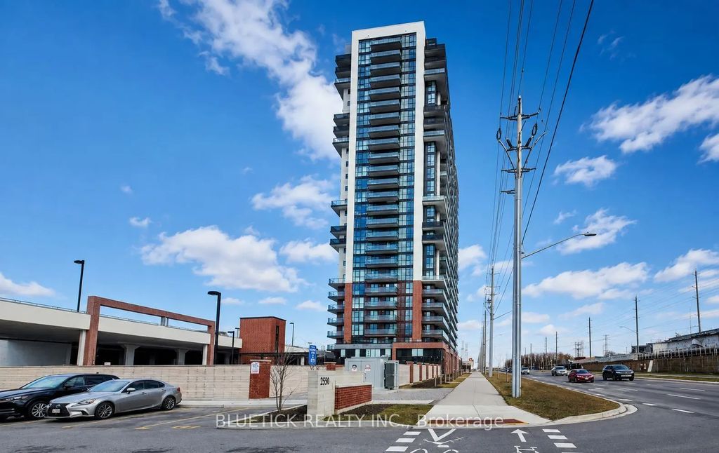 2550 Simcoe Street N 2508, Oshawa