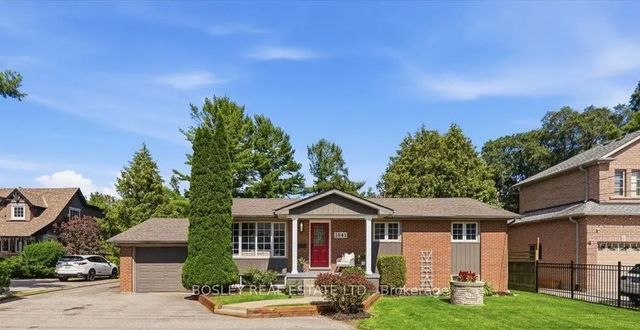 1841 Fairport Road, Pickering