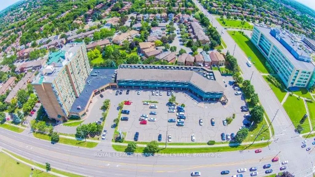 701 Rossland Road E Storage Unit (b1), Whitby