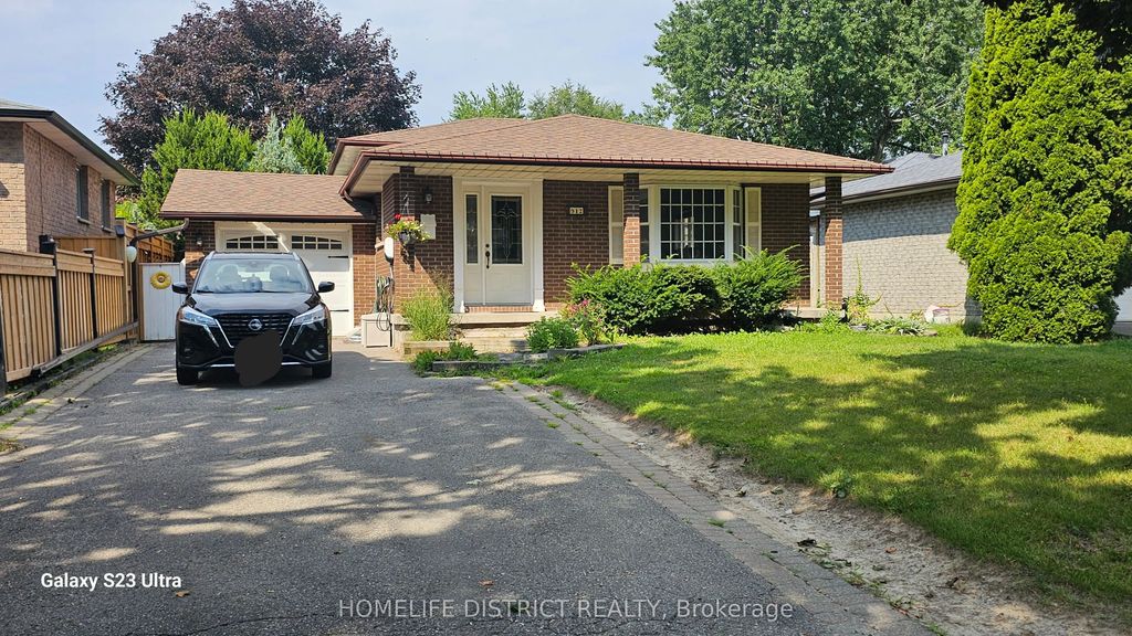 912 Exeter Street, Oshawa