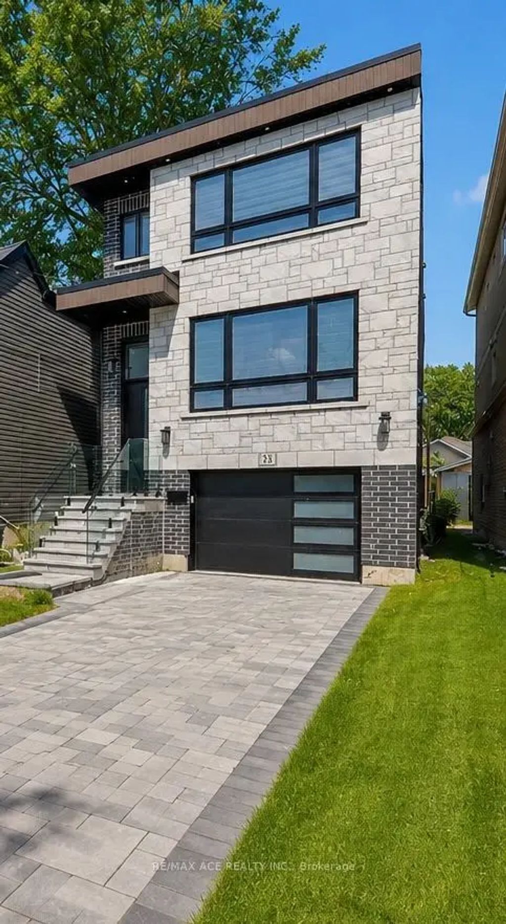 33 August Avenue, Toronto E06