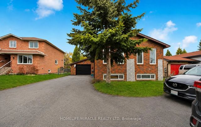 696 Sheppard Avenue, Pickering