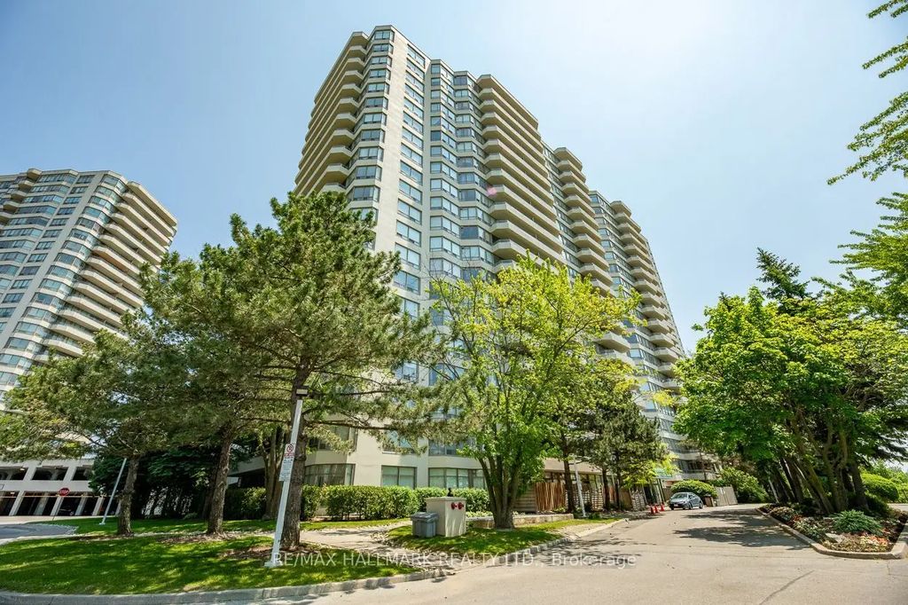 1 Greystone Walk Drive Ph83, Toronto E04
