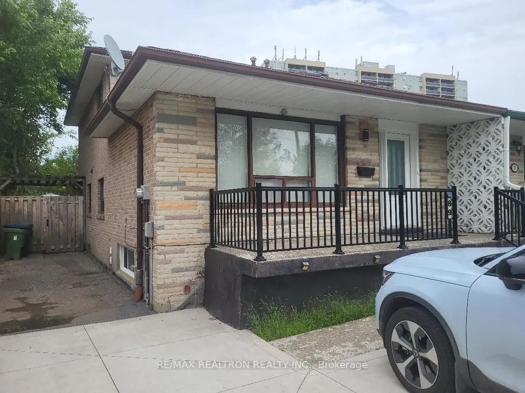 89 Dolly Varden Boulevard Main, Toronto E09