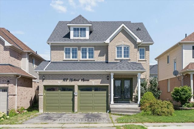 122 Medland Avenue, Whitby