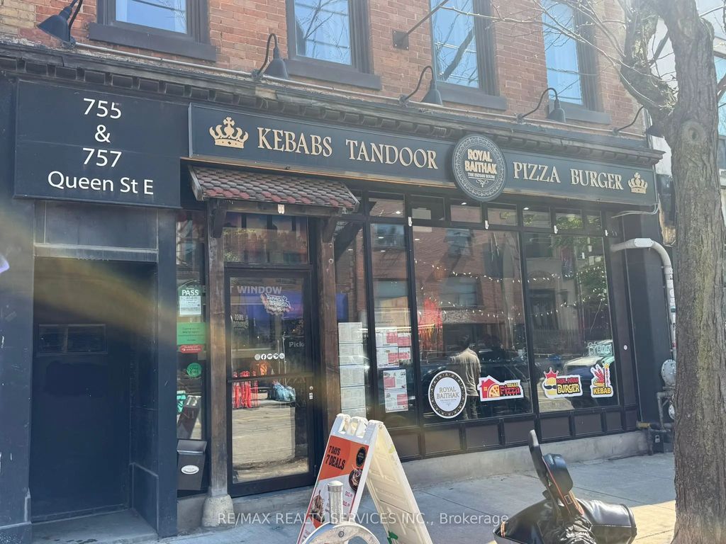 755 Queen Street E, Toronto E01