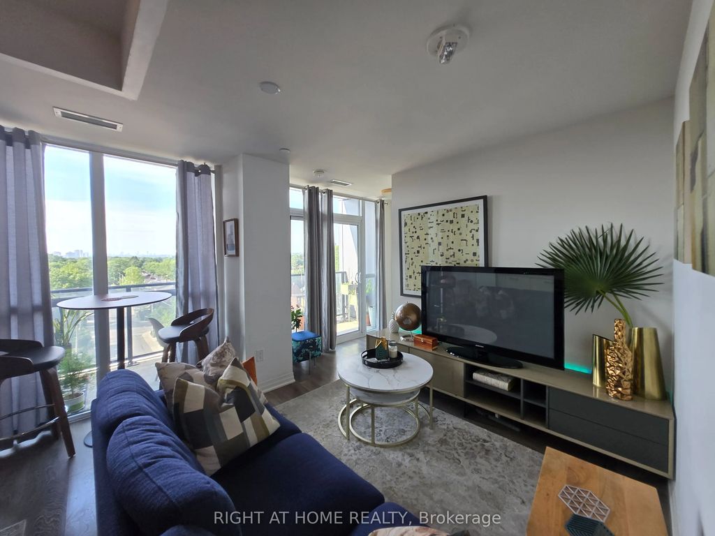 2301 Danforth Avenue 715, Toronto E02