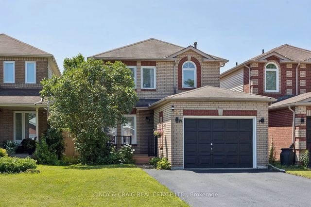 25 John Walter Crescent, Clarington