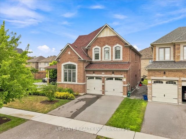 18 Blenheim Circle, Whitby