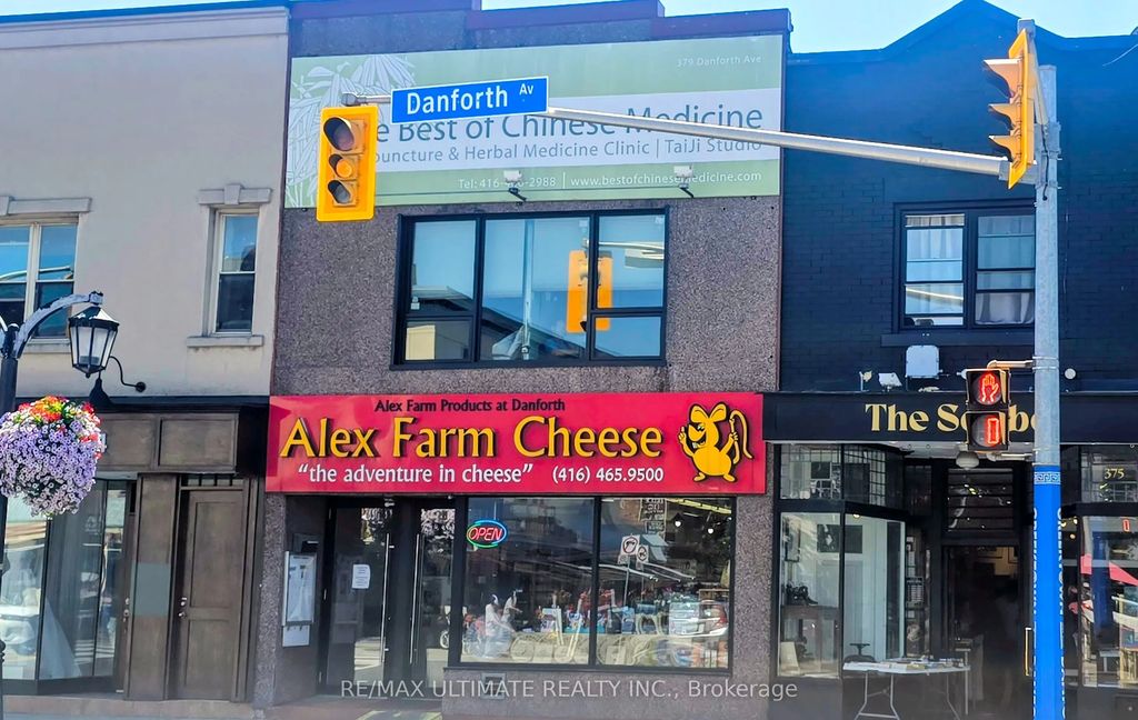 379 Danforth Avenue 2nd Floor, Toronto E01