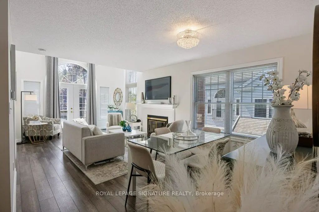 1667 Nash Road F17, Clarington