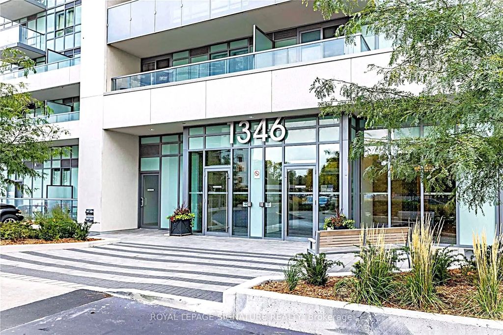 1346 Danforth Road 812, Toronto E08